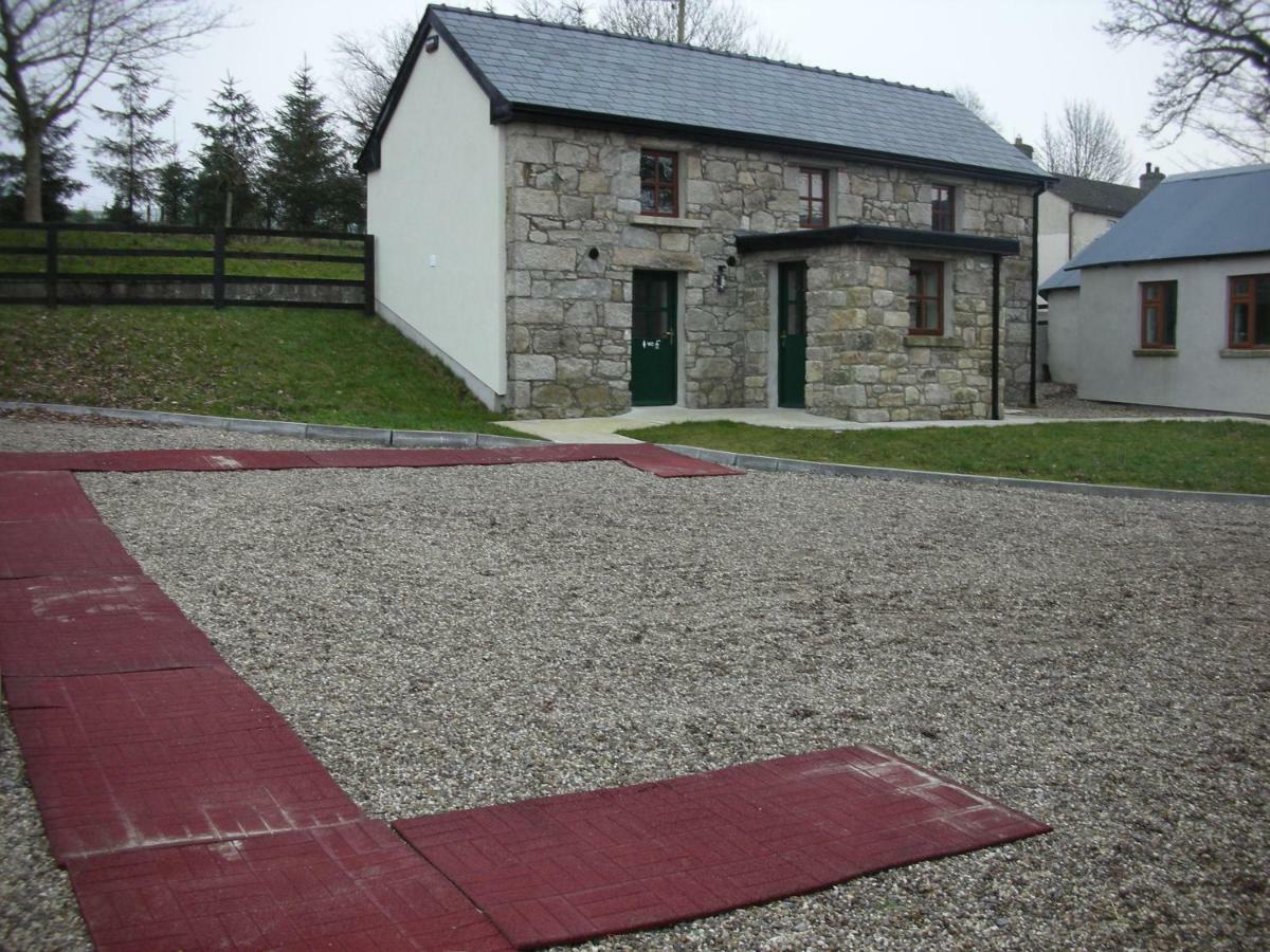Green Adventure Ecohostel Clonmore Экстерьер фото